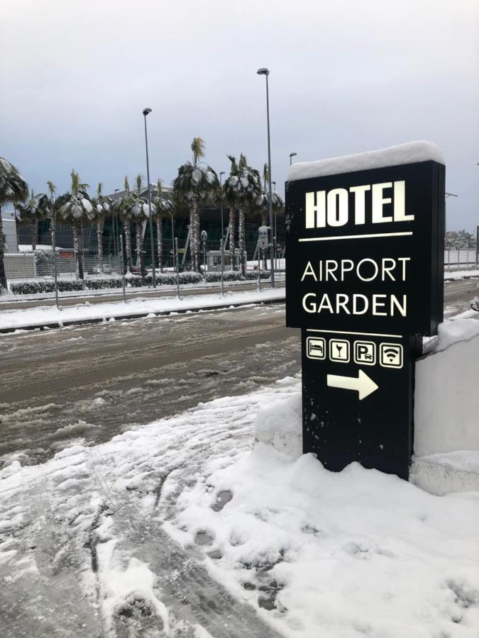 Airport Garden Hotel Rinas Luaran gambar